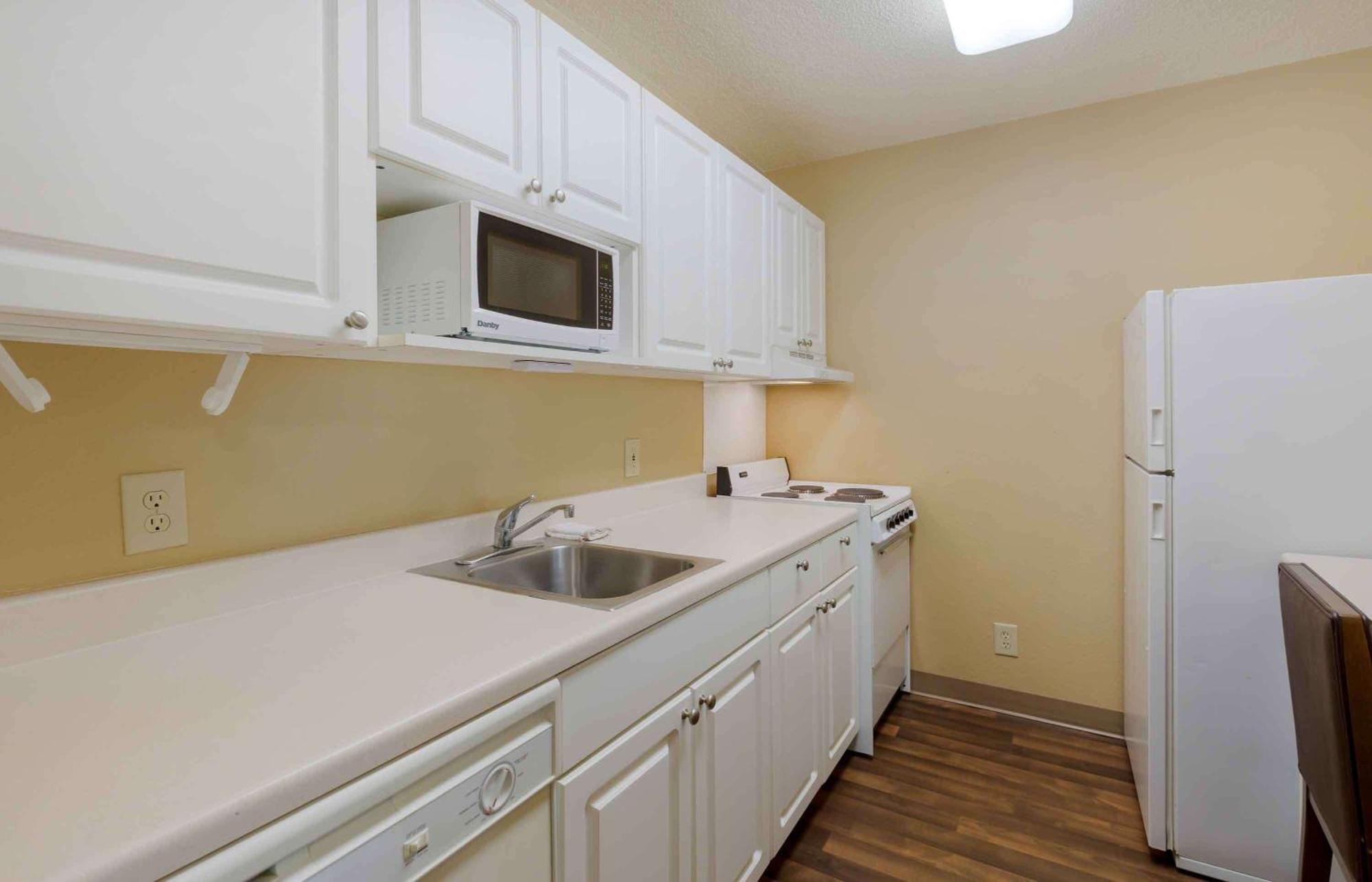 Extended Stay America Select Suites - Raleigh - Rtp - 4610 Miami Blvd Durham Exterior foto