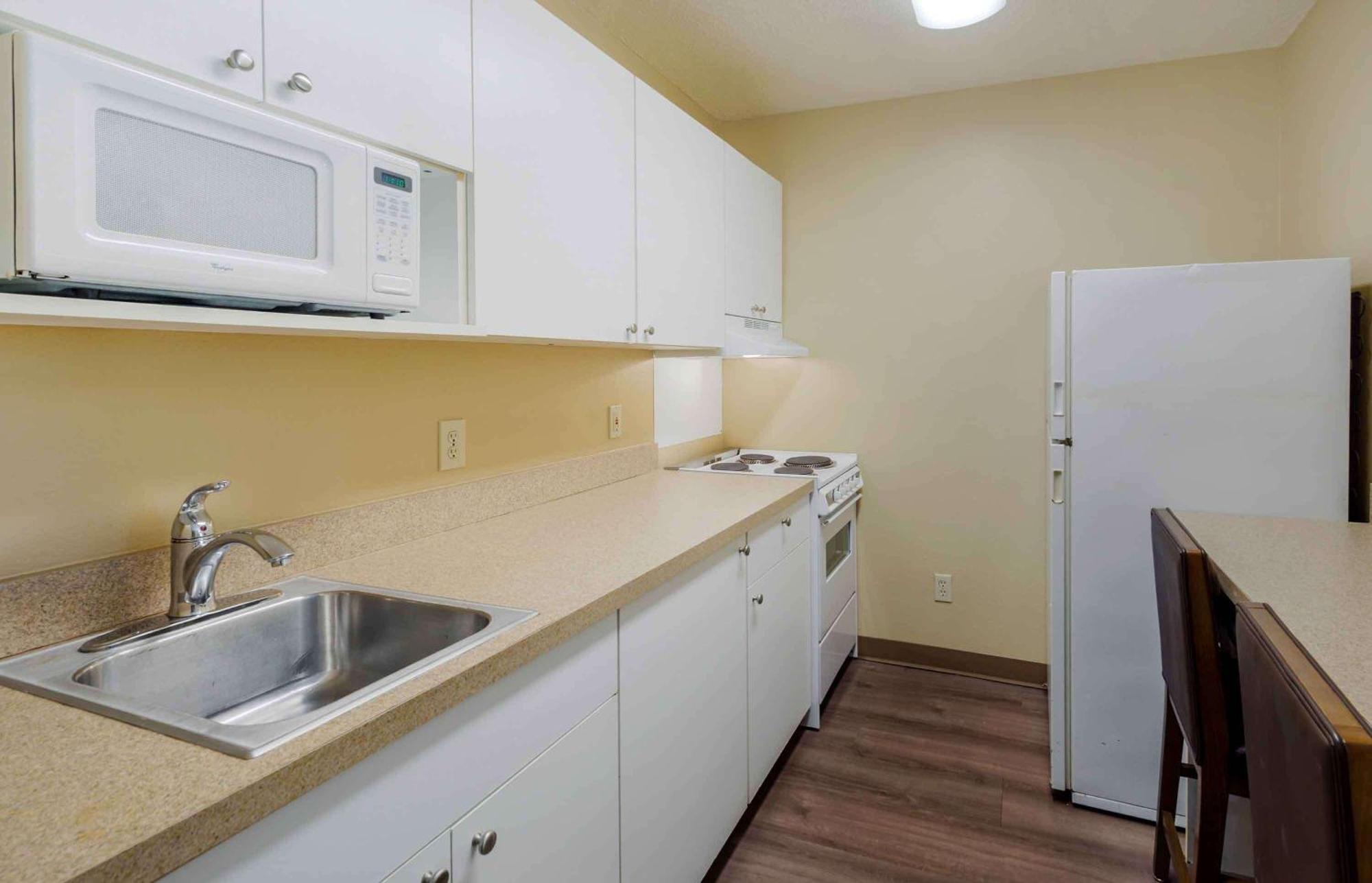 Extended Stay America Select Suites - Raleigh - Rtp - 4610 Miami Blvd Durham Exterior foto