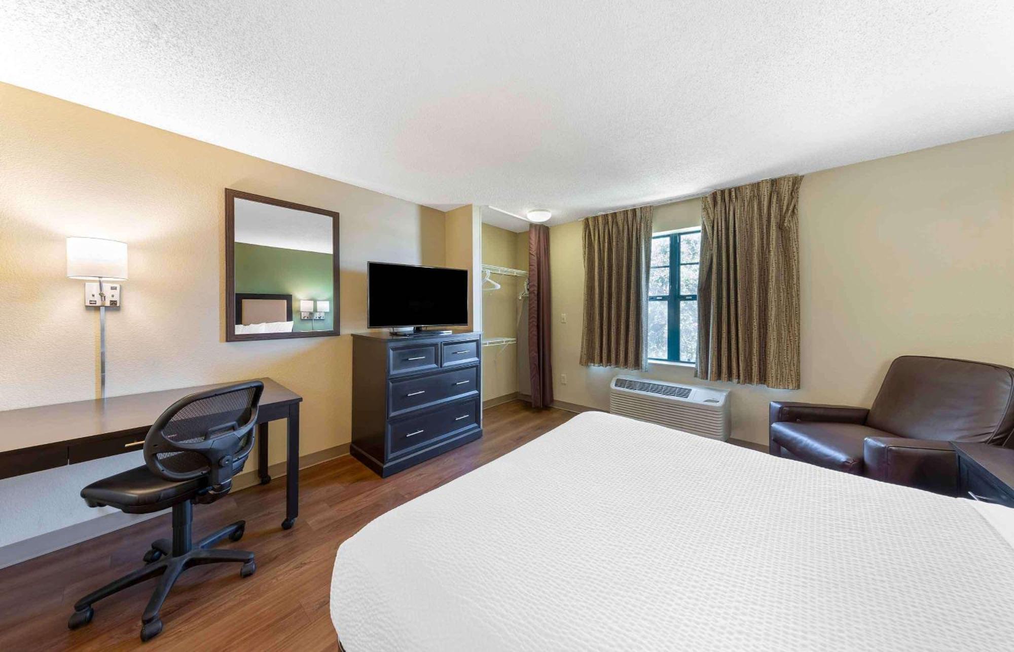 Extended Stay America Select Suites - Raleigh - Rtp - 4610 Miami Blvd Durham Exterior foto