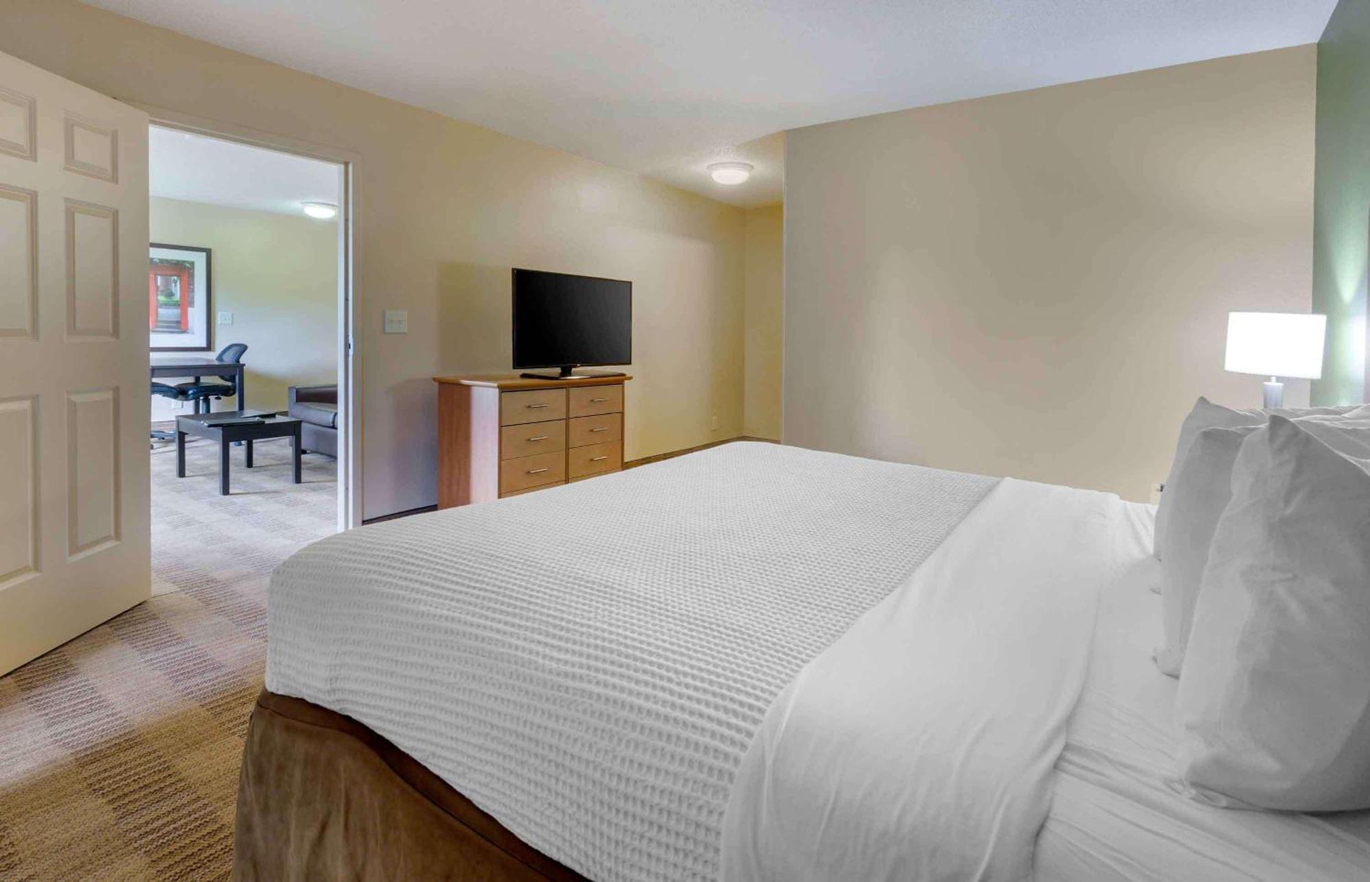 Extended Stay America Select Suites - Raleigh - Rtp - 4610 Miami Blvd Durham Exterior foto