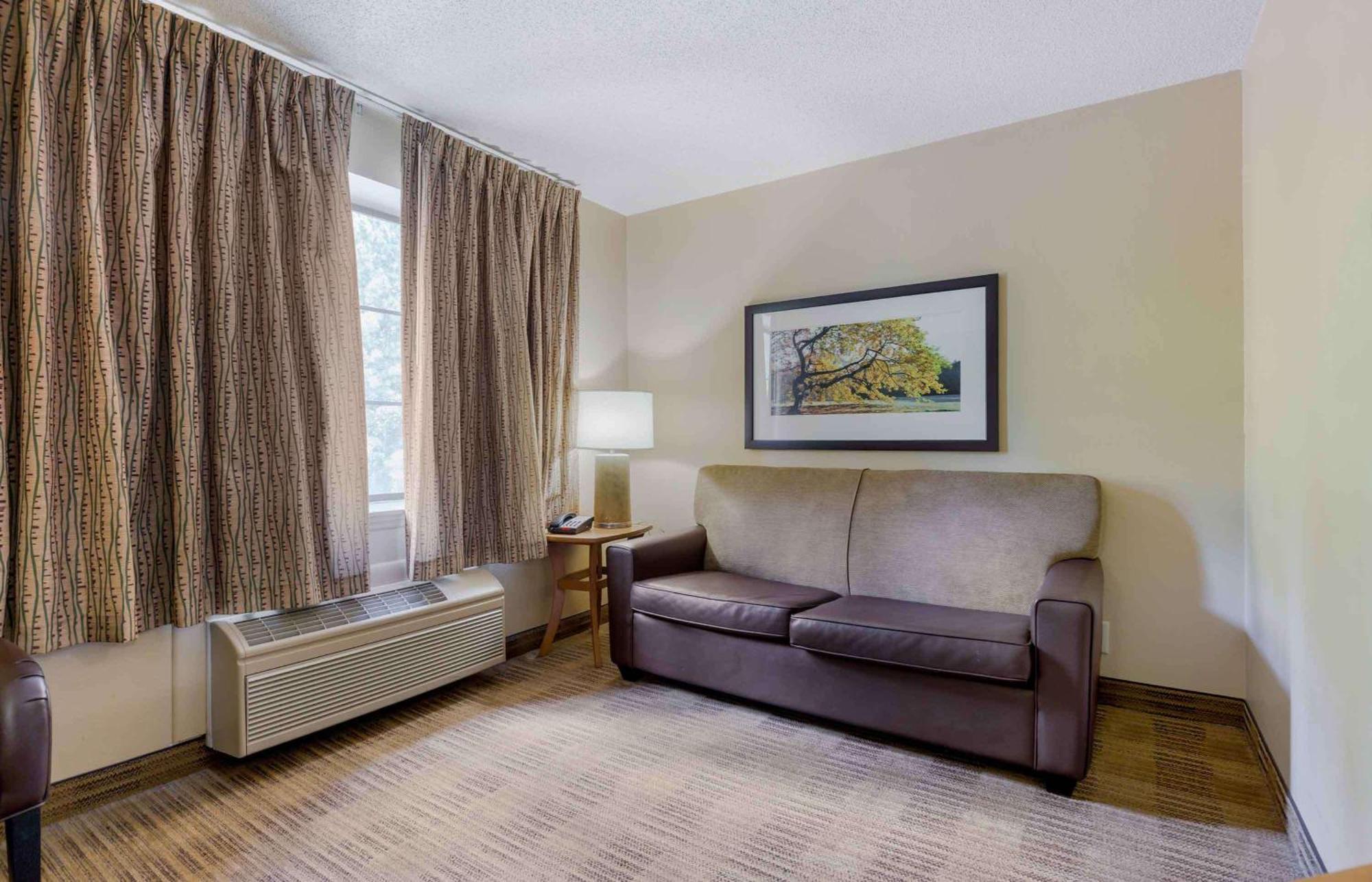 Extended Stay America Select Suites - Raleigh - Rtp - 4610 Miami Blvd Durham Exterior foto