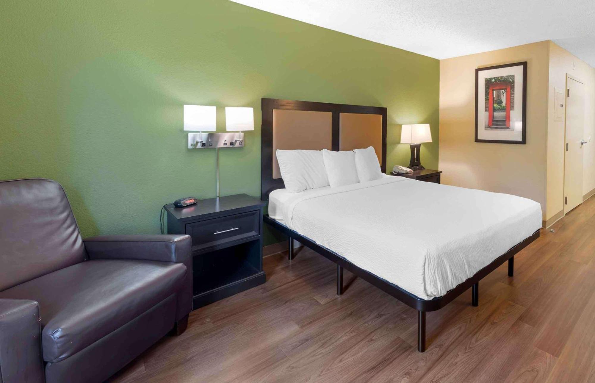 Extended Stay America Select Suites - Raleigh - Rtp - 4610 Miami Blvd Durham Exterior foto