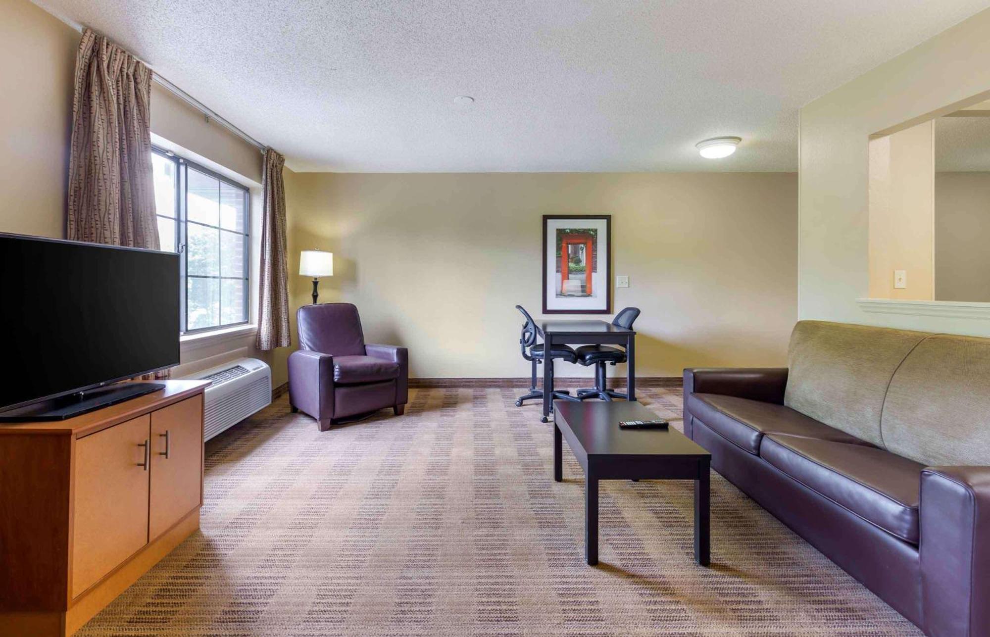 Extended Stay America Select Suites - Raleigh - Rtp - 4610 Miami Blvd Durham Exterior foto