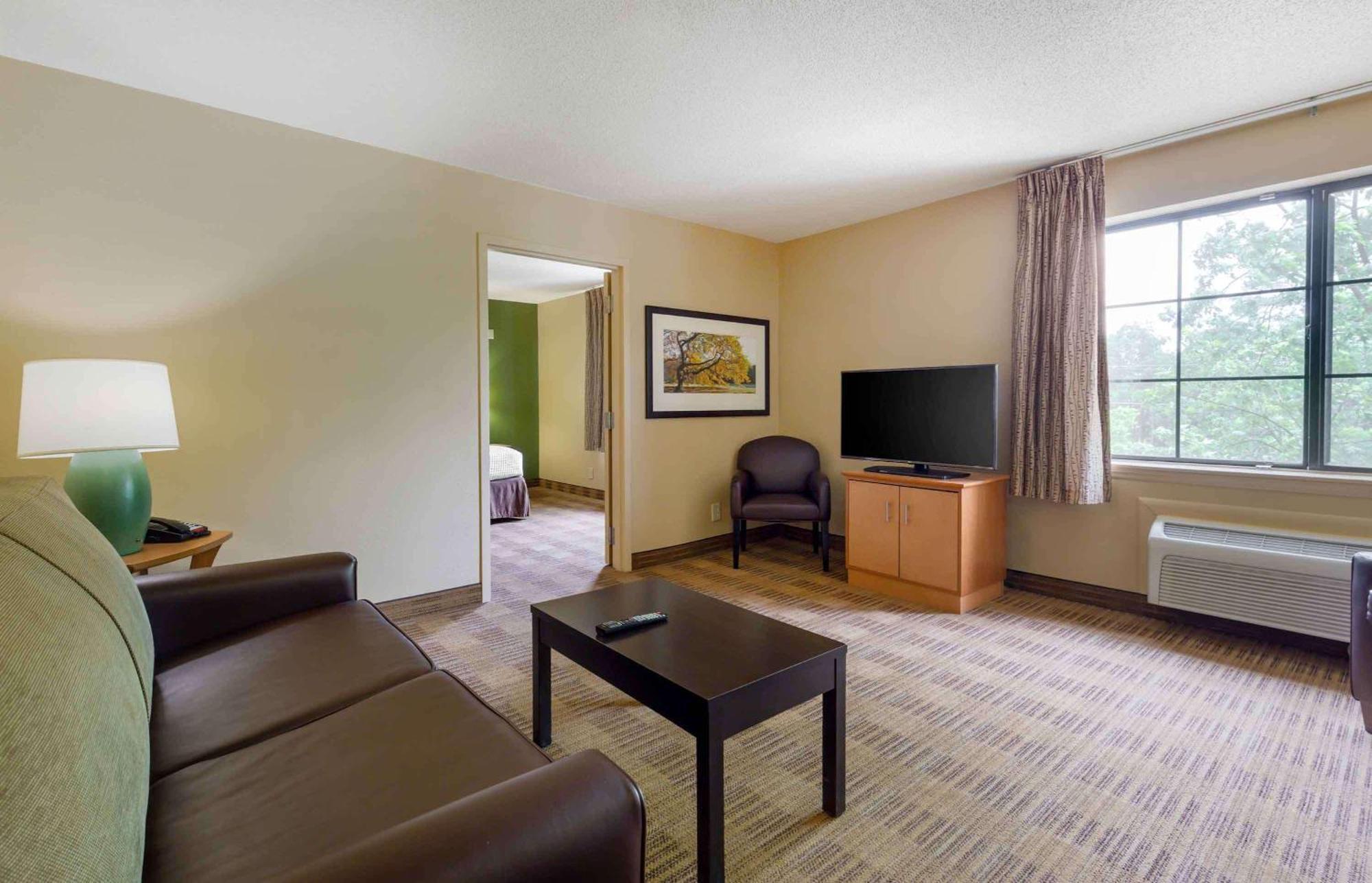 Extended Stay America Select Suites - Raleigh - Rtp - 4610 Miami Blvd Durham Exterior foto