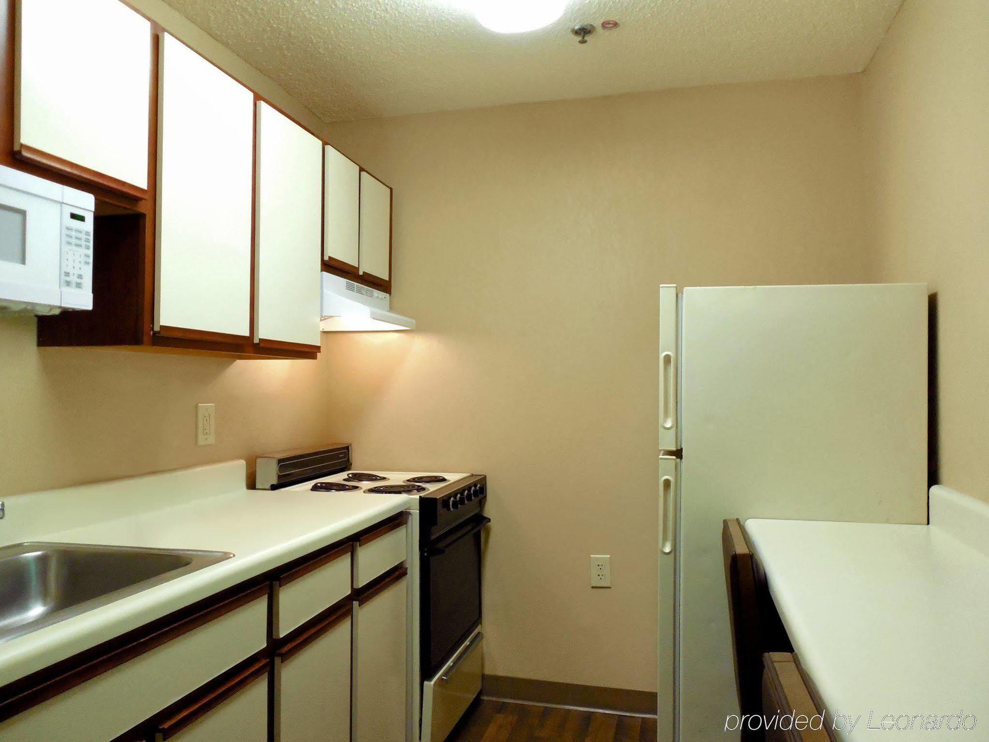 Extended Stay America Select Suites - Raleigh - Rtp - 4610 Miami Blvd Durham Exterior foto